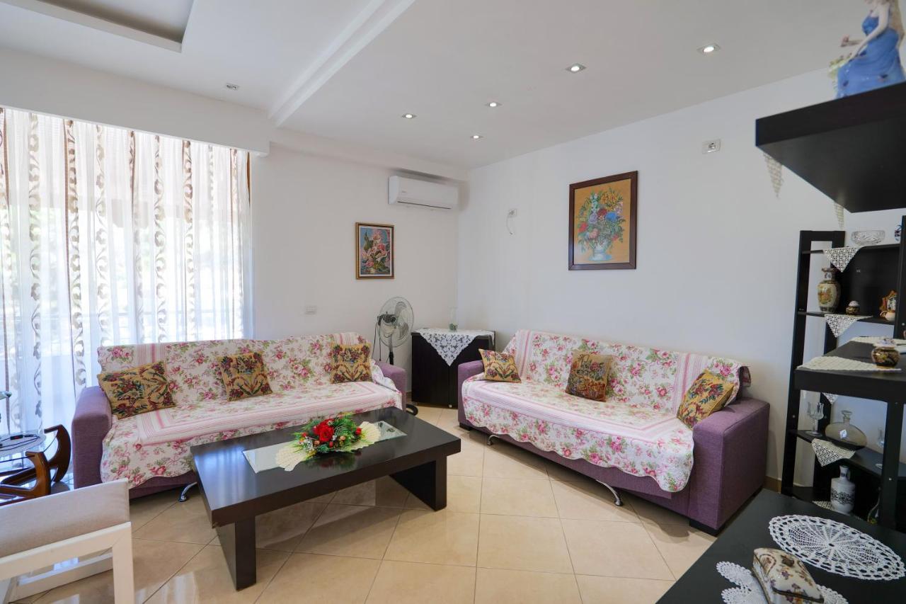 Arijons Apartments Sarandë Esterno foto