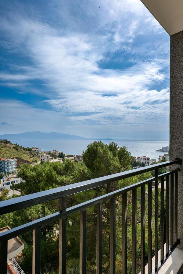 Arijons Apartments Sarandë Esterno foto