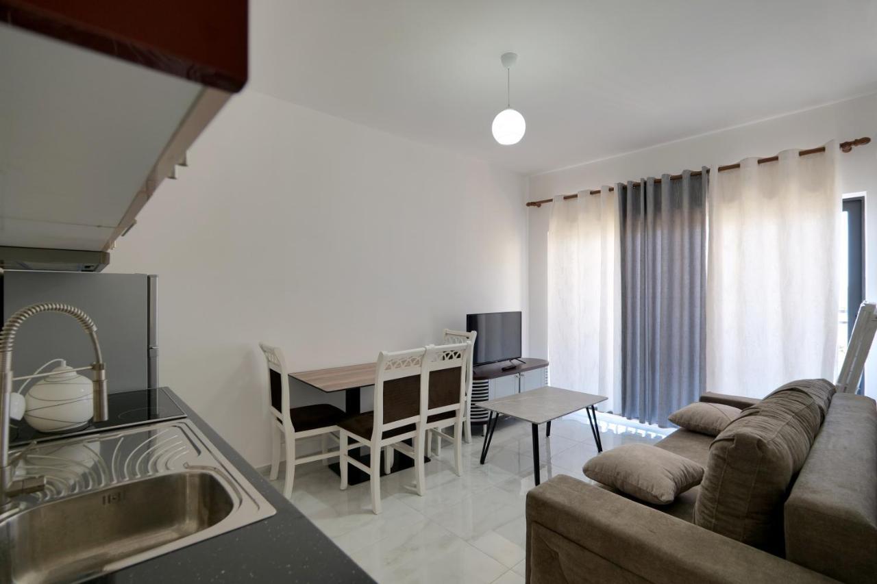 Arijons Apartments Sarandë Esterno foto